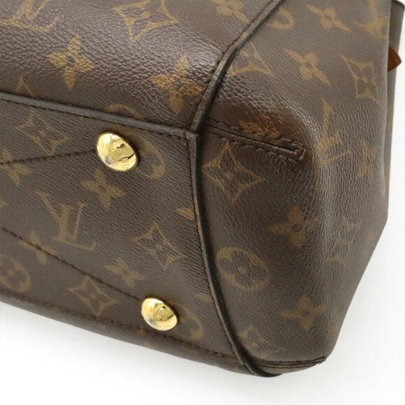 LOUIS VUITTON Brown Monogram Shoulder Bag - Picture 4 of 10